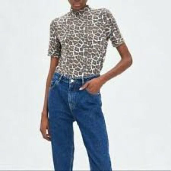 Zara Trafaluc Leopard/Cheetah shirt sleeve mock neck top - Picture 1 of 6